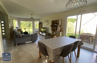  Villa à louer 6 pièces 123 m² Martinvast