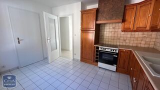  Appartement à louer 4 pièces 82 m²
