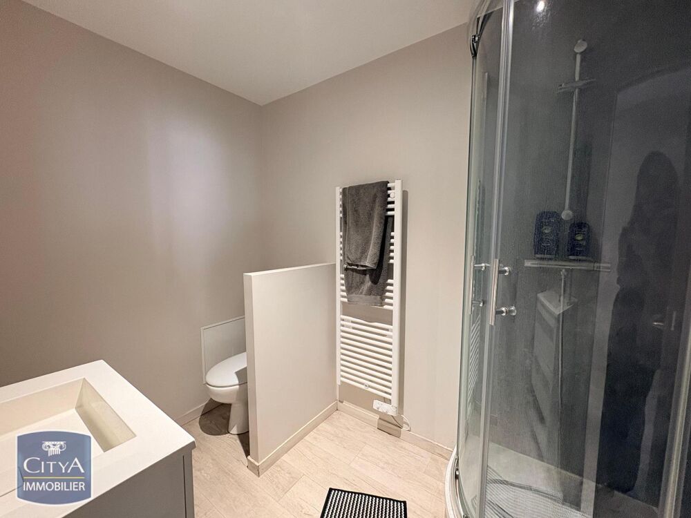 ROANNE- GARE PROCHE IUT - STUDIO MEUBLE Venez découvrir ....
