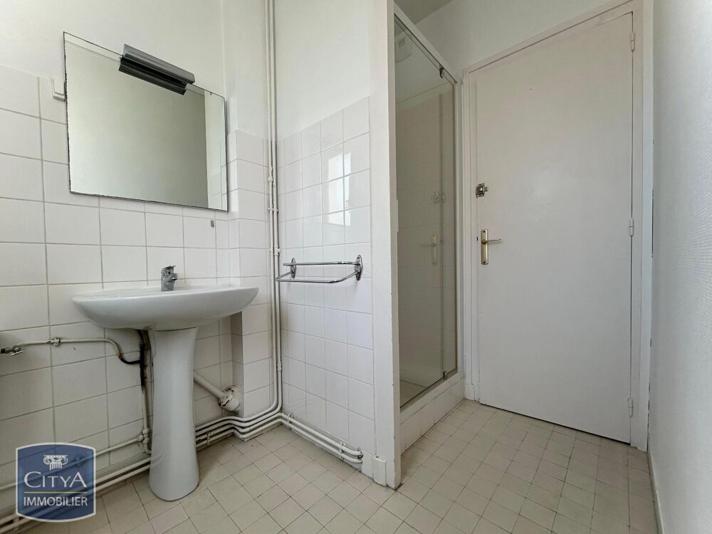 À LOUER : Appartement T2 à Saint-Nazaire Découvrez ce ch....