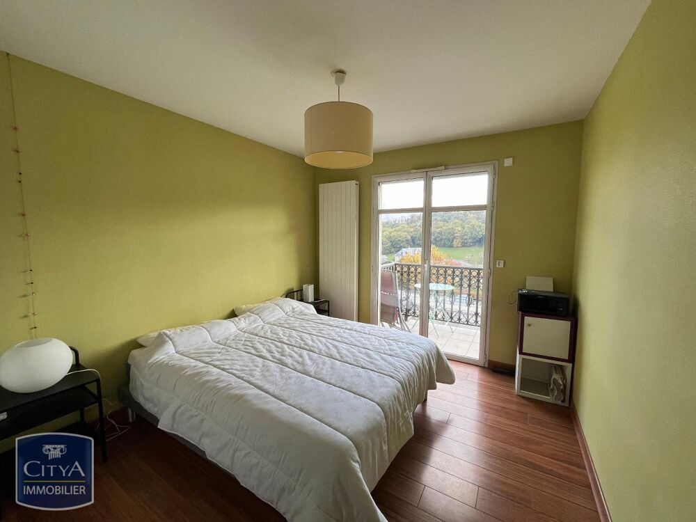 location Appartement - 4 pièce(s) - 90 m² Jacob-Bellecombette (73000)