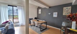  Appartement à louer 3 pièces 104 m²