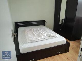  Appartement à louer 4 pièces 64 m²