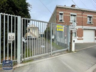  Parking / Garage à louer 
