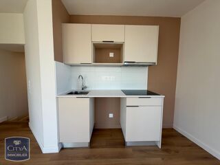  Appartement à louer 4 pièces 90 m²