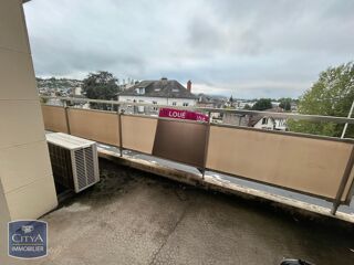  Appartement à louer 3 pièces 76 m²