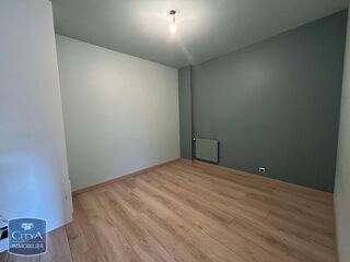  Appartement à louer 3 pièces 93 m²