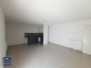  Appartement à louer 3 pièces 64 m²