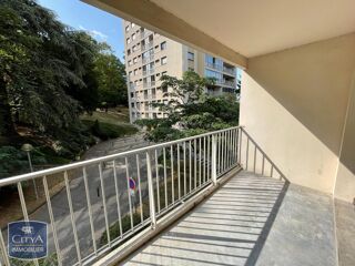  Appartement � louer 3 pi�ces 70 m� Lyon 05