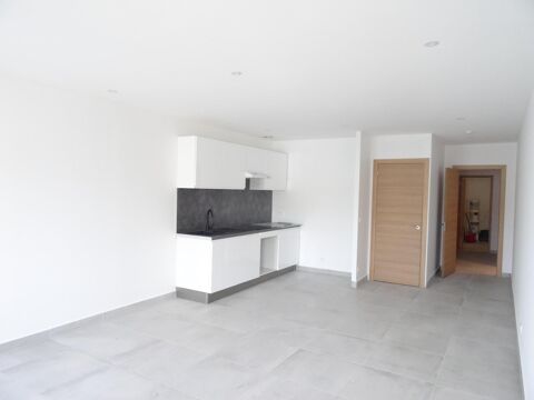   Location Appartement Appartement - 4 pièce(s) - 87 m²