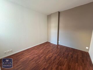  Appartement à louer 3 pièces 49 m²