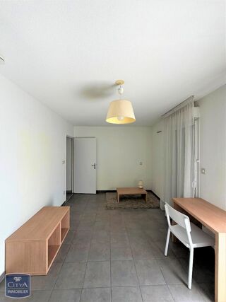  Appartement à louer 1 pièce 30 m²