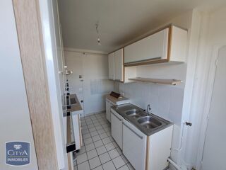  Appartement à louer 4 pièces 68 m²