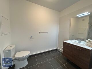  Appartement à louer 2 pièces 45 m²