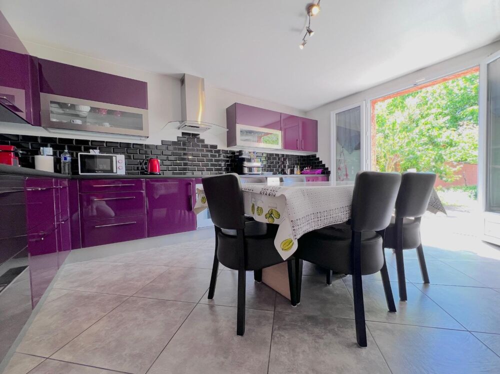 vente Maison - 6 pièce(s) - 120 m² Décines-Charpieu (69150)