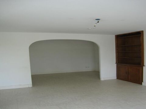  Appartement � louer 3 pi�ces 103 m�