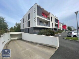  Parking / Garage � louer 