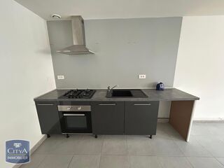  Appartement à louer 4 pièces 83 m²