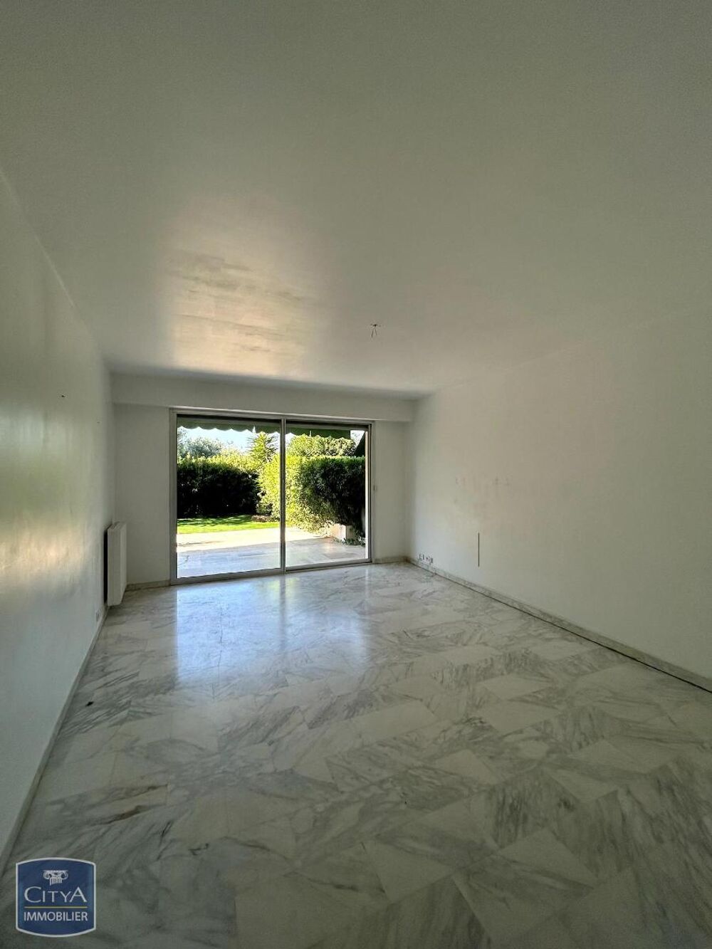 location Appartement - 3 pièce(s) - 84 m² Roquebrune-Cap-Martin (06190)