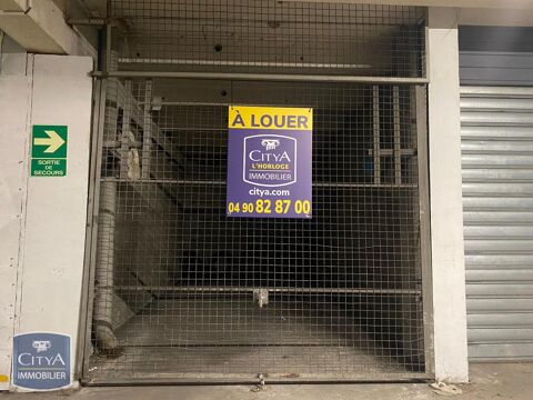  Parking / Garage � louer 
