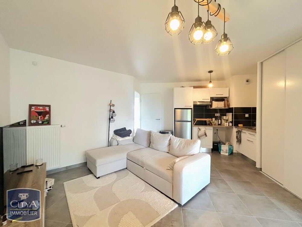 À LOUER : Appartement neuf T3 avec balcon et 2 places de....