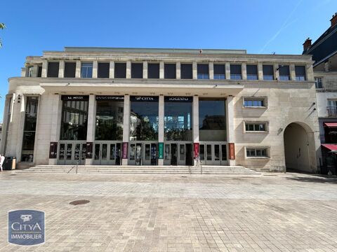 A louer - Local commercial - Place de l'H&ocirc;tel de vill... 6667 86000 Poitiers