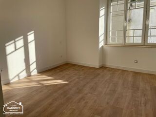  Appartement à louer 4 pièces 70 m²