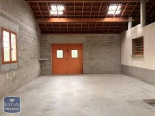  Appartement à louer 3 pièces 81 m²