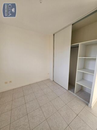  Appartement à louer 2 pièces 45 m²