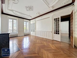  Appartement � louer 4 pi�ces 138 m� Lyon