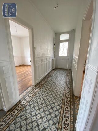 location Maison - 6 pièce(s) - 119 m² Beauvais (60000)