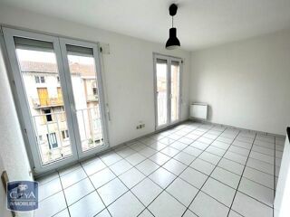  Appartement à louer 2 pièces 32 m²
