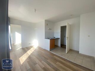  Appartement à louer 2 pièces 32 m²
