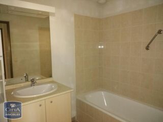  Appartement à louer 2 pièces 42 m²