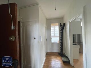  Appartement à louer 3 pièces 79 m²