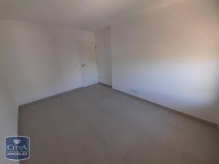  Appartement à louer 3 pièces 58 m²