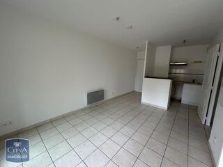  Appartement à louer 2 pièces 37 m²