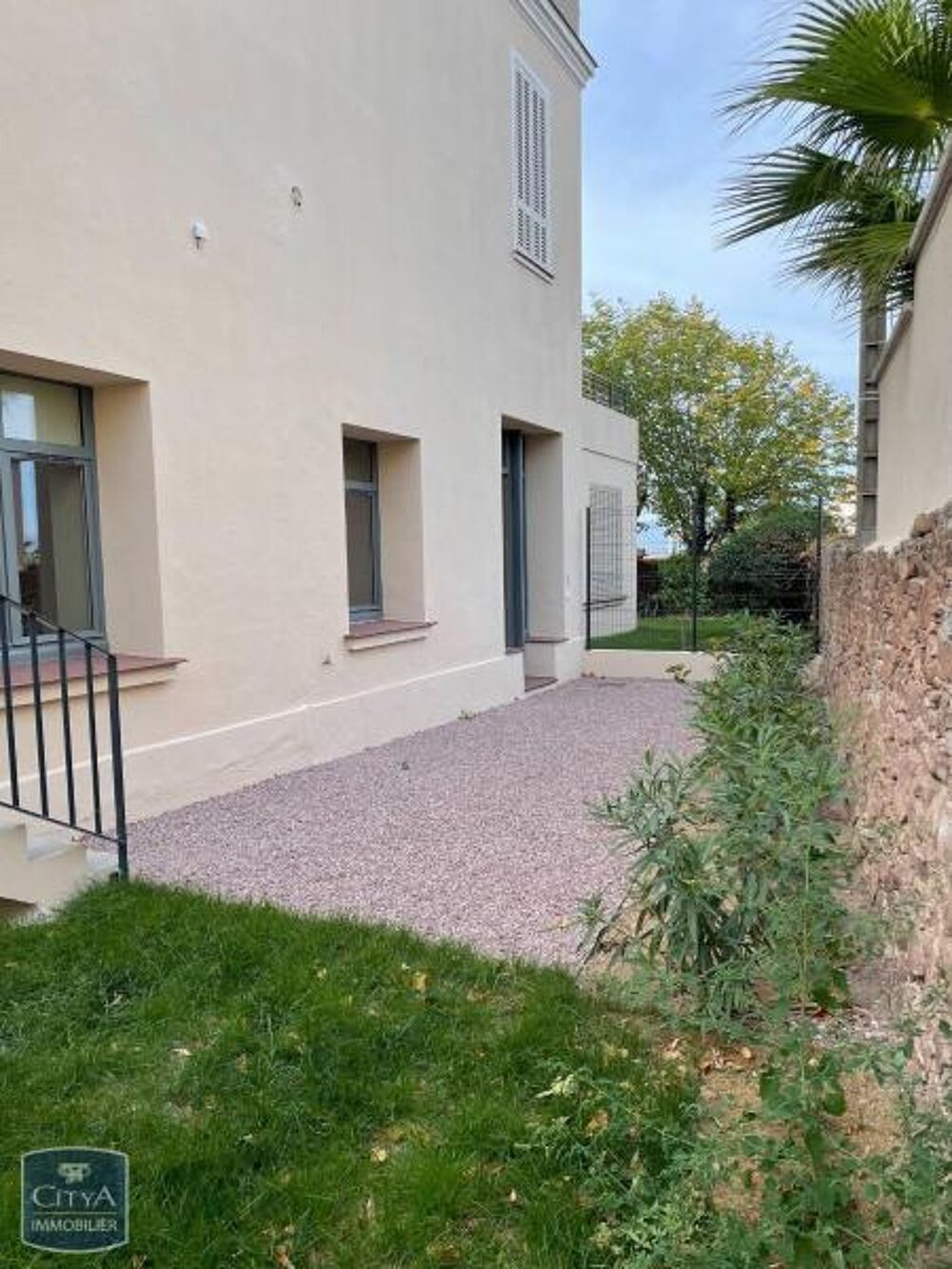 location Appartement - 3 pièce(s) - 75 m² Agay (83530)