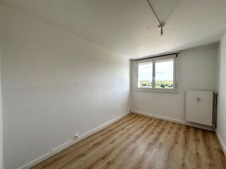  Appartement à louer 3 pièces 56 m²