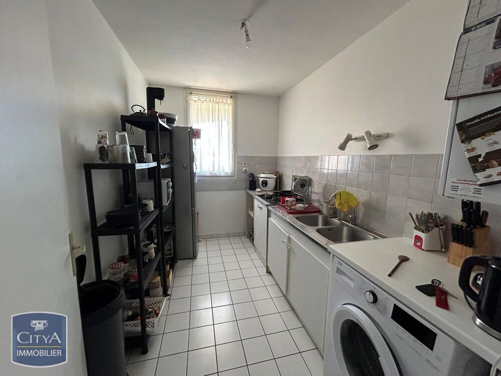 À LOUER : Appartement T2 situé à Pau, dans le code posta....