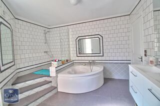 Appartement à louer 4 pièces 87 m²