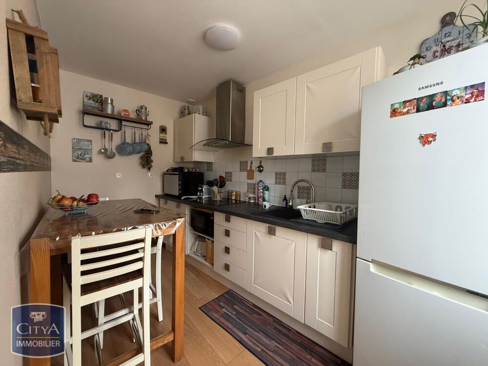 À LOUER : Appartement T3 situé à Arras, dans le départem....