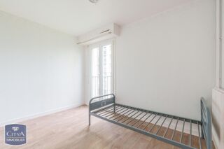  Appartement à louer 4 pièces 73 m²