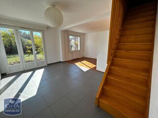  Appartement à louer 4 pièces 116 m²