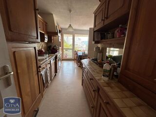  Appartement à louer 5 pièces 102 m²