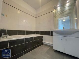  Appartement à louer 2 pièces 52 m²