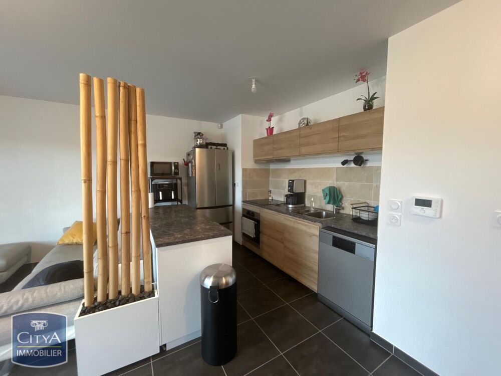 location Appartement - 2 pièce(s) - 54 m² Auriol (13390)
