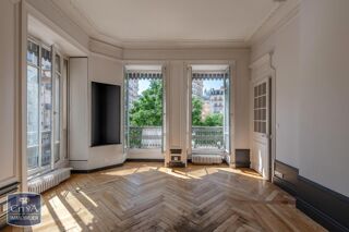  Appartement à louer 5 pièces 125 m²