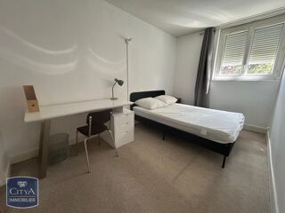  Appartement à louer 4 pièces 67 m²