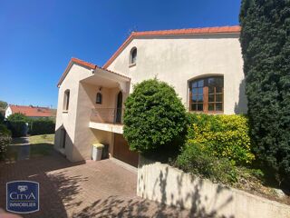 location Maison - 4 pièce(s) - 140 m² Cholet (49300)